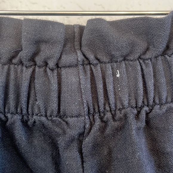 LC Lauren Conrad Smocked Paper Bag Shorts pockets cotton black size medium - Picture 8 of 13